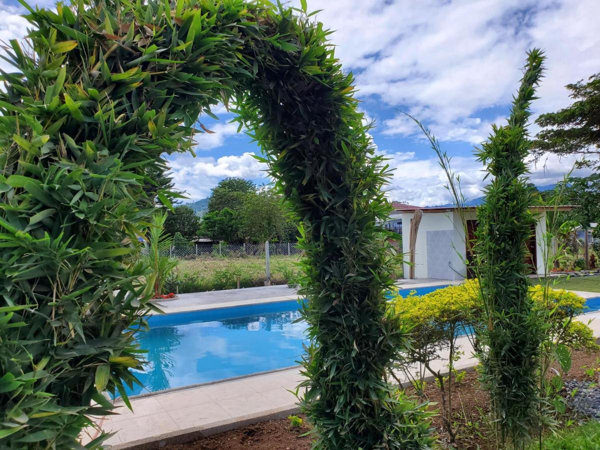 Casa Blanca Hortencia Sucua Exteriör bild