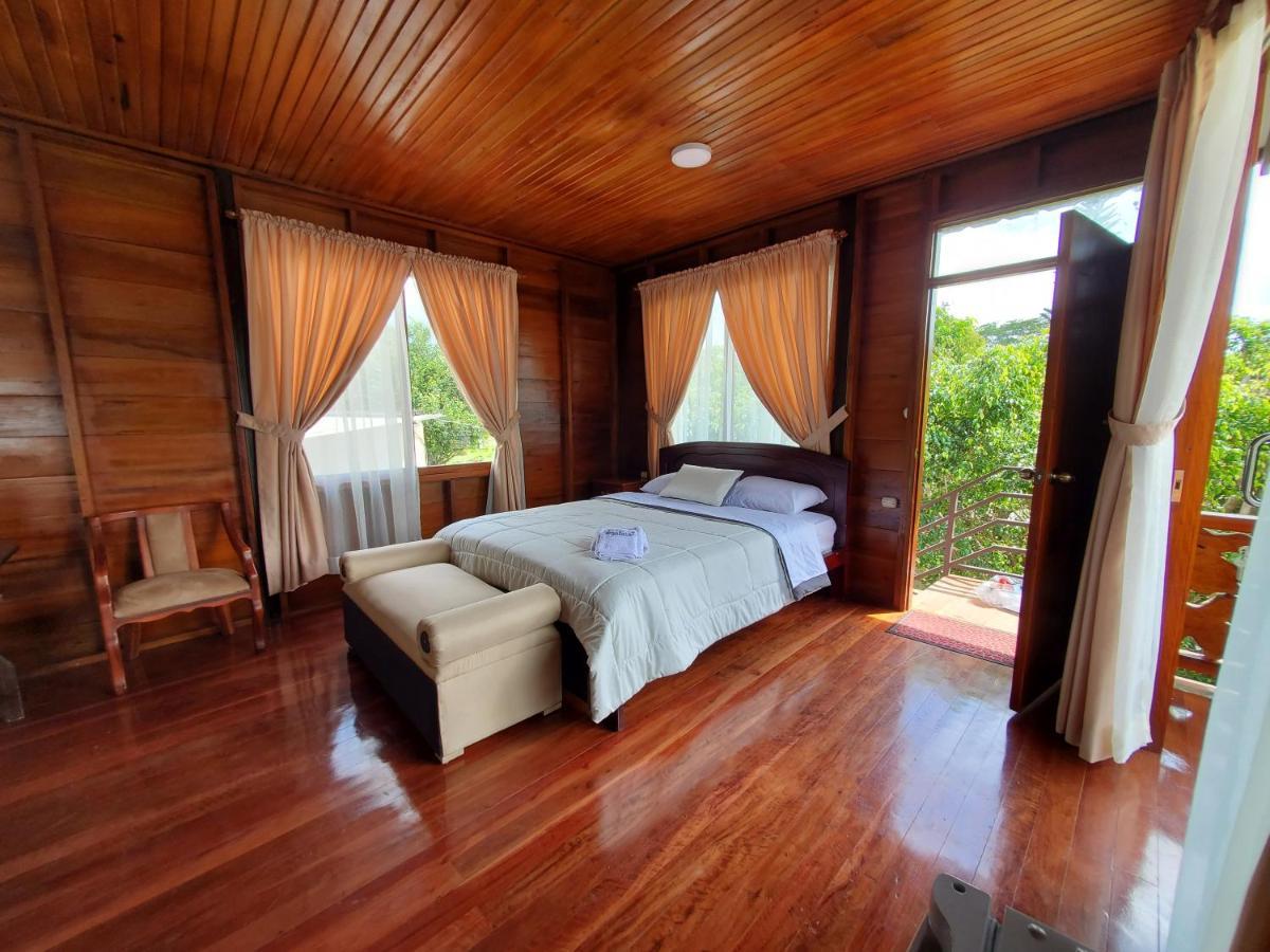 Casa Blanca Hortencia Sucua Exteriör bild