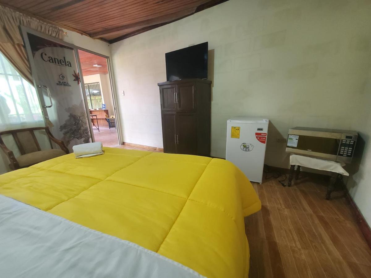 Casa Blanca Hortencia Sucua Exteriör bild